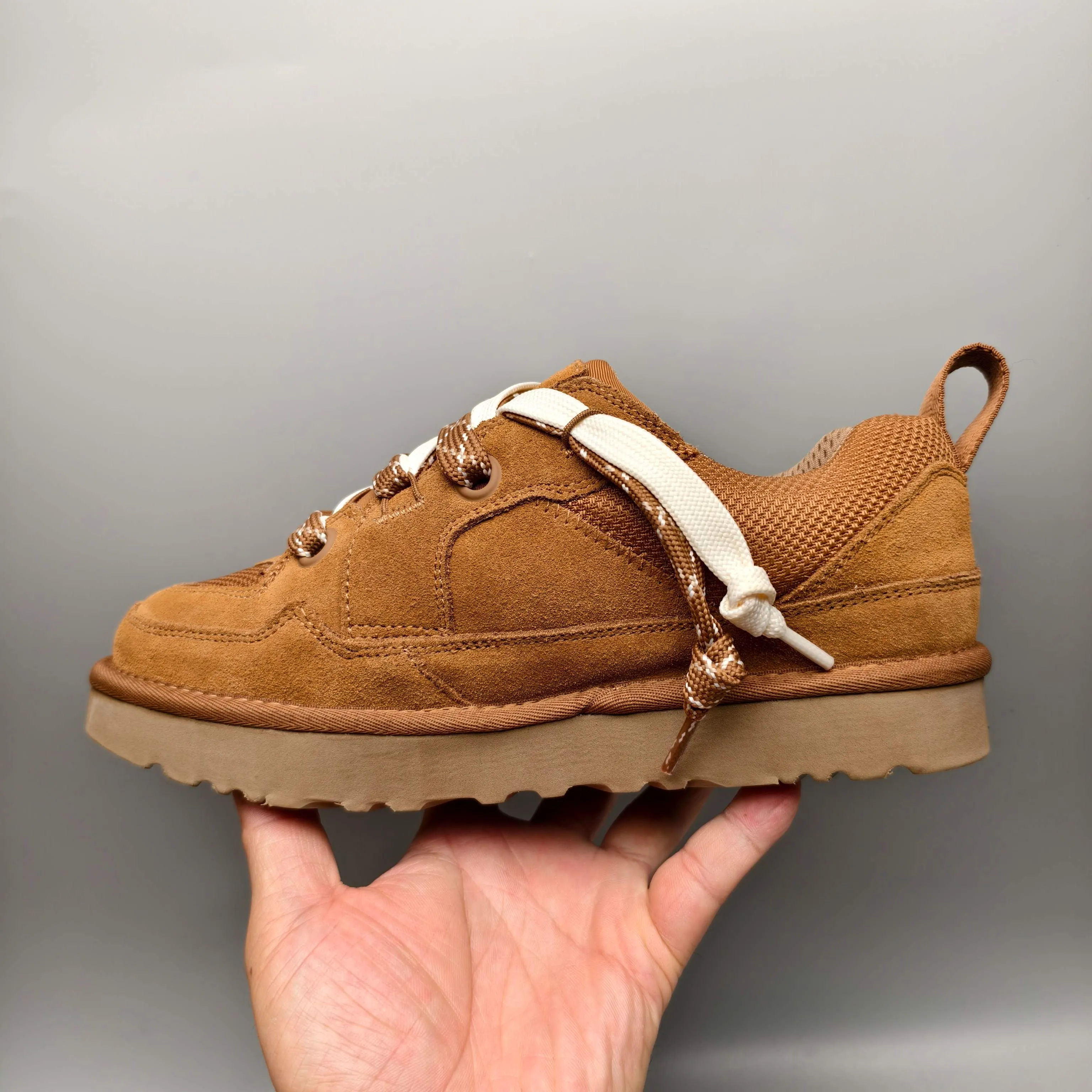 💰560 UGG sheepskin all-in-one snow boots 8890 Spring and summer mesh sports and leisure style Color: Sand, Maroon, Black Size: 35-41?